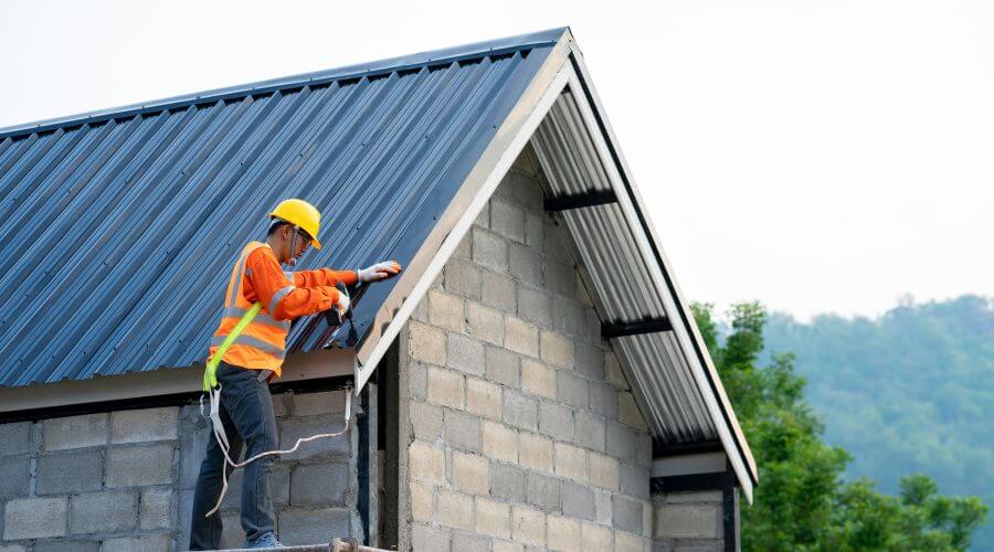 Professional residential roofers in Beulah, MI